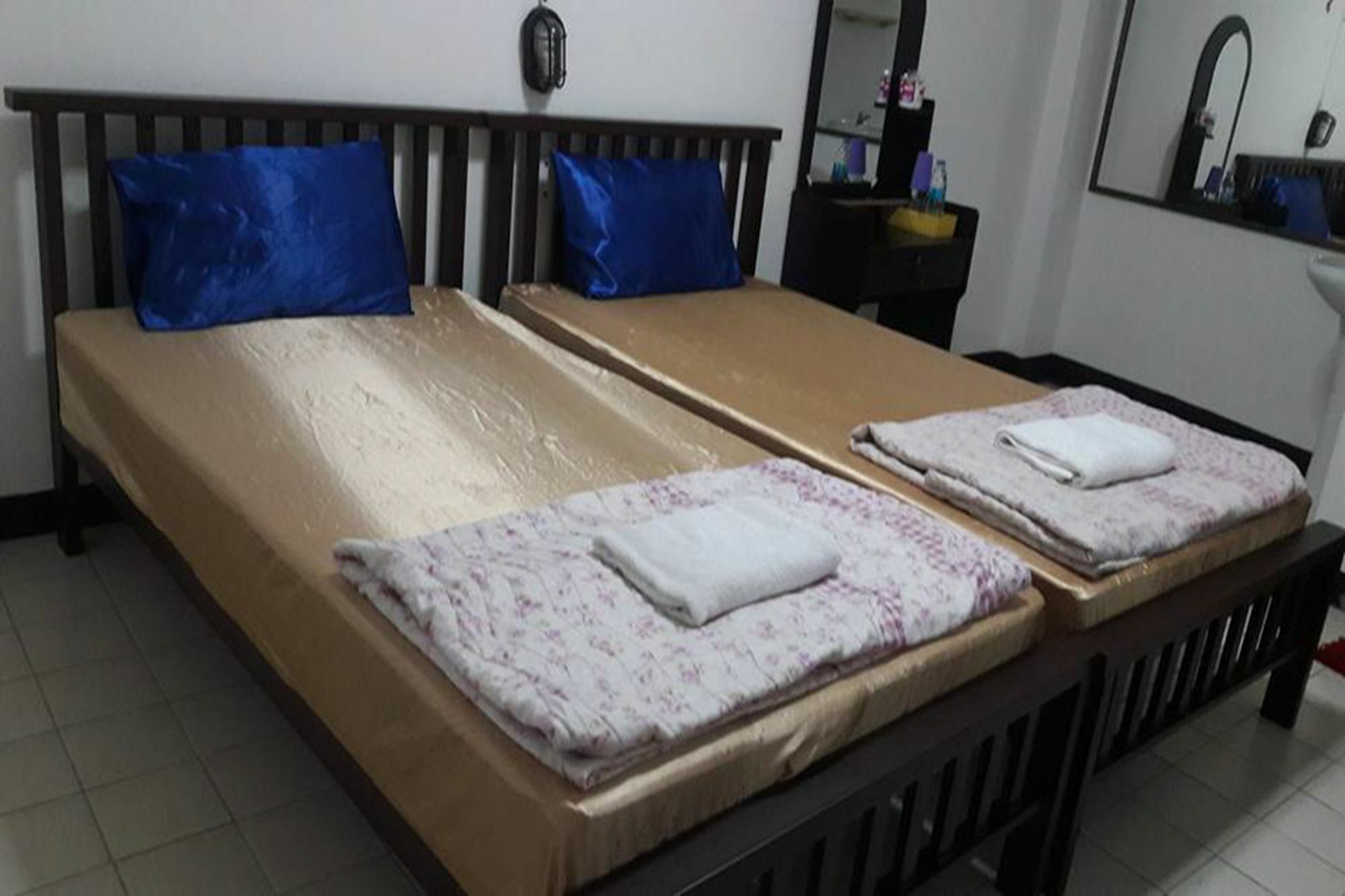 Md Rose Apartment Bangkok Eksteriør billede